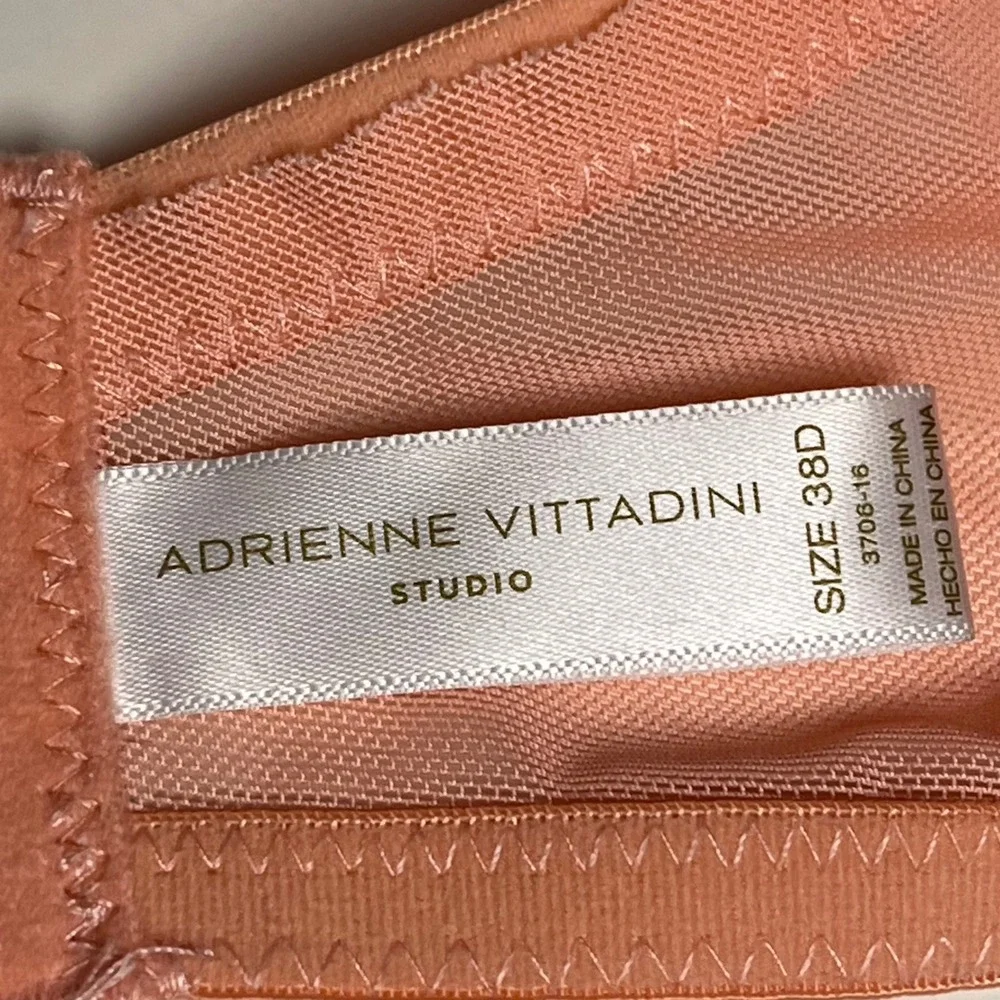 Adrienne Vittadini Studio Ribbed Underwire Bra Peach Coral 38D 3706-16
